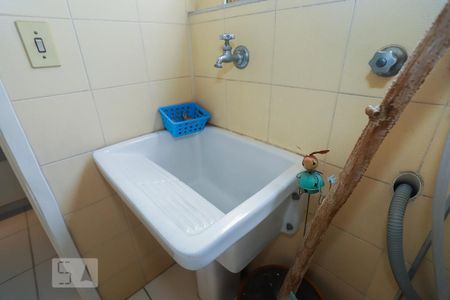 Apartamento à venda com 104m², 2 quartos e 1 vaga Apartamento à venda com 104m², 2 quartos e 1 vagaÁrea de Serviço