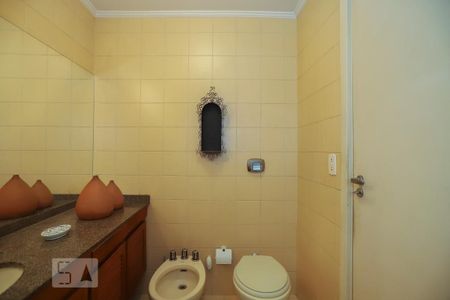 Apartamento à venda com 104m², 2 quartos e 1 vaga Apartamento à venda com 104m², 2 quartos e 1 vagaBanheiro da Suíte