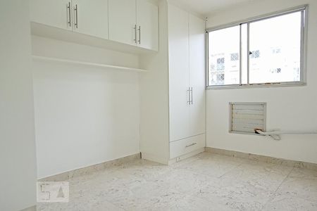 Apartamento à venda com 50m², 2 quartos e 1 vaga Apartamento à venda com 50m², 2 quartos e 1 vagaQuarto 2 - Armários