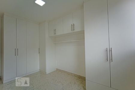 Apartamento à venda com 50m², 2 quartos e 1 vaga Apartamento à venda com 50m², 2 quartos e 1 vagaQuarto 2 - Armários