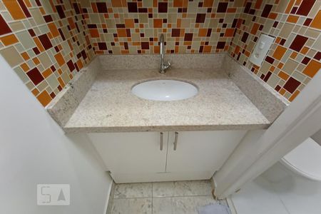 Apartamento à venda com 50m², 2 quartos e 1 vaga Apartamento à venda com 50m², 2 quartos e 1 vagaBanheiro Social