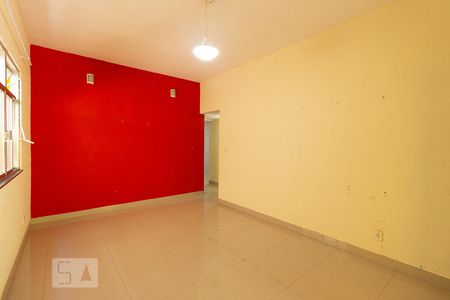 Sala de casa para alugar com 2 quartos, 100m² em Campo Grande, Rio de Janeiro