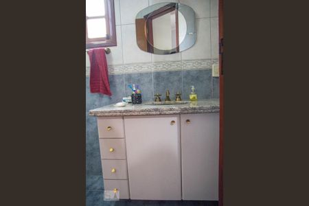 Casa à venda com 562m², 5 quartos e 4 vagasBanheiro 