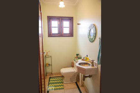 Casa à venda com 562m², 5 quartos e 4 vagasLavabo