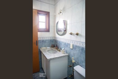 Casa à venda com 562m², 5 quartos e 4 vagasBanheiro da Suíte