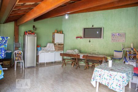 Casa à venda com 562m², 5 quartos e 4 vagasChurrasqueira