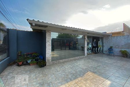 Casa à venda com 189m², 3 quartos e 2 vagasPátio