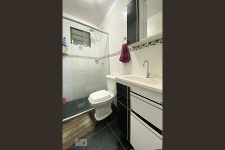 Casa à venda com 189m², 3 quartos e 2 vagasBanheiro