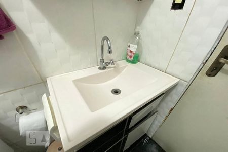 Casa à venda com 189m², 3 quartos e 2 vagasBanheiro