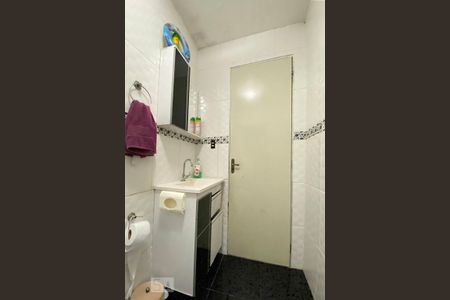 Casa à venda com 189m², 3 quartos e 2 vagasBanheiro