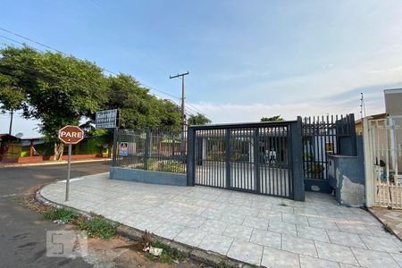 Casa à venda com 189m², 3 quartos e 2 vagasFachada