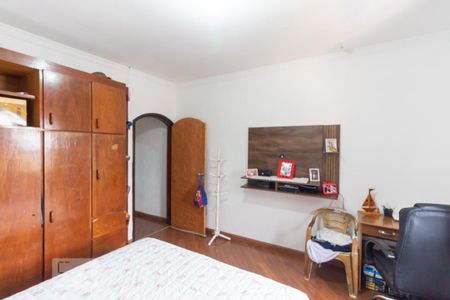 Casa à venda com 262m², 4 quartos e 8 vagas Casa à venda com 262m², 4 quartos e 8 vagasQuarto 2