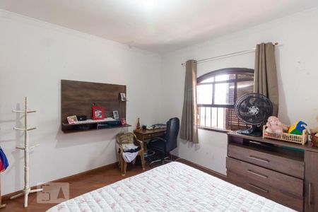 Casa à venda com 262m², 4 quartos e 8 vagas Casa à venda com 262m², 4 quartos e 8 vagasQuarto 2