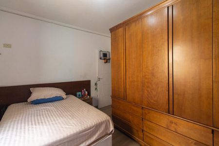 Casa à venda com 292m², 4 quartos e 3 vagas Casa à venda com 292m², 4 quartos e 3 vagasQuarto 2