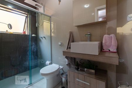 Casa à venda com 292m², 4 quartos e 3 vagas Casa à venda com 292m², 4 quartos e 3 vagasBanheiro