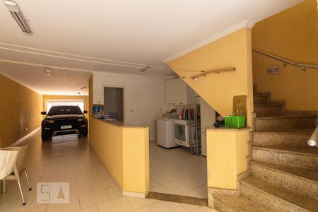 Casa à venda com 292m², 4 quartos e 3 vagas Casa à venda com 292m², 4 quartos e 3 vagasGaragem