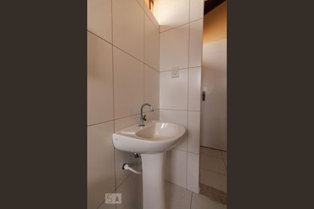 Casa à venda com 292m², 4 quartos e 3 vagas Casa à venda com 292m², 4 quartos e 3 vagasBanheiro