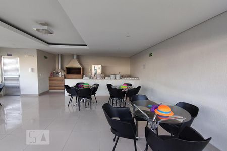 Apartamento à venda com 46m², 2 quartos e 1 vaga Apartamento à venda com 46m², 2 quartos e 1 vagaÁrea comum - Salão de festas