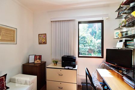 Apartamento à venda com 179m², 4 quartos e 3 vagasQuarto 4 / Escritório