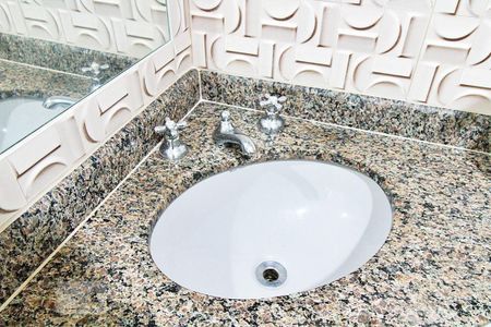 Apartamento à venda com 179m², 4 quartos e 3 vagasBanheiro