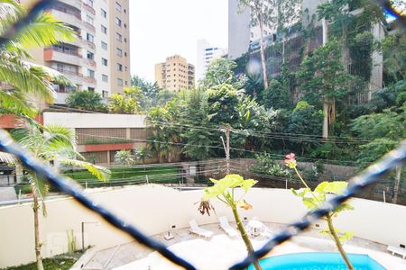 Apartamento à venda com 179m², 4 quartos e 3 vagasVista da Suíte 2