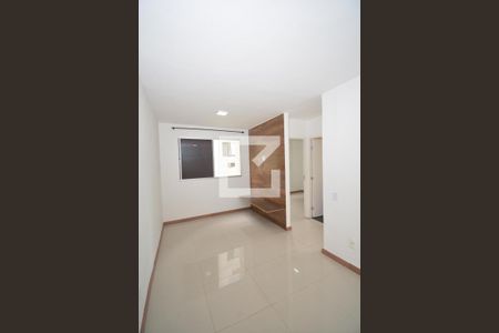 Sala de apartamento para alugar com 2 quartos, 60m² em Água Santa, Rio de Janeiro