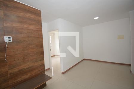 Sala de apartamento para alugar com 2 quartos, 60m² em Água Santa, Rio de Janeiro