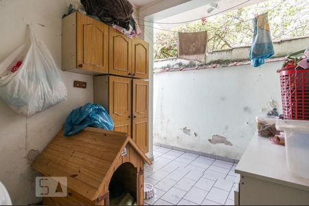 Casa à venda com 299m², 2 quartos e 2 vagas Casa à venda com 299m², 2 quartos e 2 vagasÁrea de Serviço