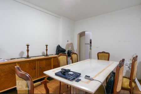 Casa à venda com 299m², 2 quartos e 2 vagas Casa à venda com 299m², 2 quartos e 2 vagasSala de Jantar