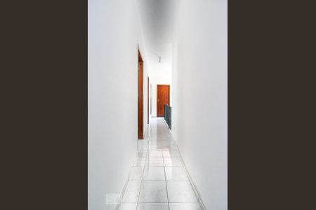 Casa à venda com 299m², 2 quartos e 2 vagas Casa à venda com 299m², 2 quartos e 2 vagasCorredor