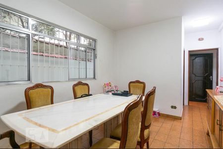 Casa à venda com 299m², 2 quartos e 2 vagas Casa à venda com 299m², 2 quartos e 2 vagasSala de Jantar