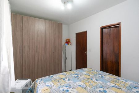 Casa à venda com 299m², 2 quartos e 2 vagas Casa à venda com 299m², 2 quartos e 2 vagasSuíte