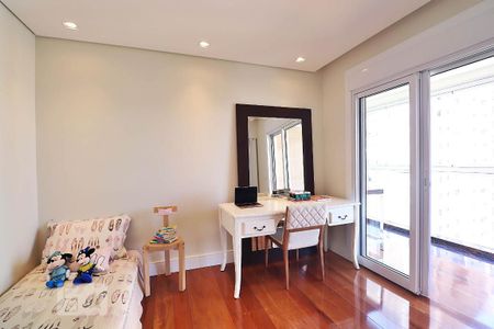 Apartamento à venda com 227m², 3 quartos e 4 vagasSuíte 2