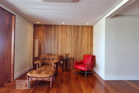 Apartamento à venda com 227m², 3 quartos e 4 vagasSala