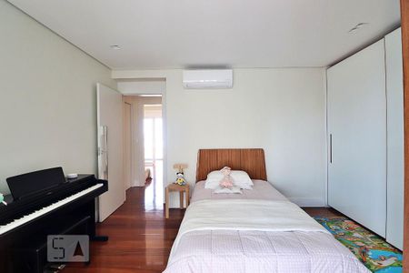 Apartamento à venda com 227m², 3 quartos e 4 vagasSuíte 3