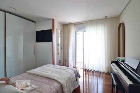 Apartamento à venda com 227m², 3 quartos e 4 vagasSuíte 3
