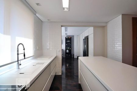 Apartamento à venda com 227m², 3 quartos e 4 vagasCozinha