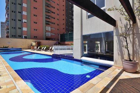 Apartamento à venda com 227m², 3 quartos e 4 vagasÁrea comum - Piscina