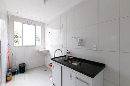 Apartamento para alugar com 42m², 2 quartos e sem vaga Apartamento para alugar com 42m², 2 quartos e sem vagaCozinha e Área de Serviço