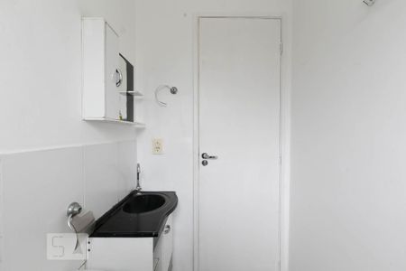 Apartamento para alugar com 42m², 2 quartos e sem vaga Apartamento para alugar com 42m², 2 quartos e sem vagaBanheiro