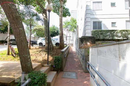 Apartamento para alugar com 42m², 2 quartos e sem vaga Apartamento para alugar com 42m², 2 quartos e sem vagaÁrea Externa