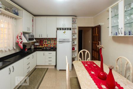 Casa à venda com 230m², 3 quartos e 3 vagasCozinha