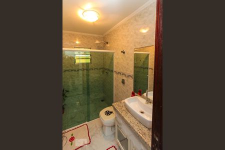 Casa à venda com 230m², 3 quartos e 3 vagasBanheiro 02