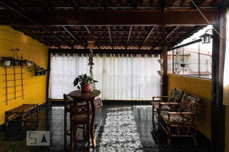 Casa à venda com 230m², 3 quartos e 3 vagasvaranda