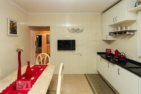 Casa à venda com 230m², 3 quartos e 3 vagasCozinha