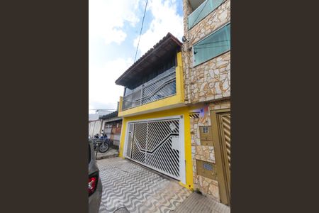 Casa à venda com 230m², 3 quartos e 3 vagasFachada