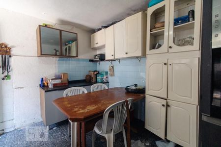 Casa à venda com 114m², 3 quartos e 2 vagasCozinha