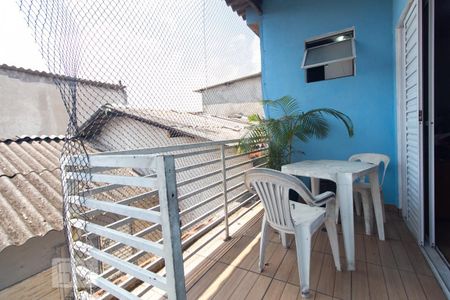 Casa à venda com 114m², 3 quartos e 2 vagasVaranda do quarto 3