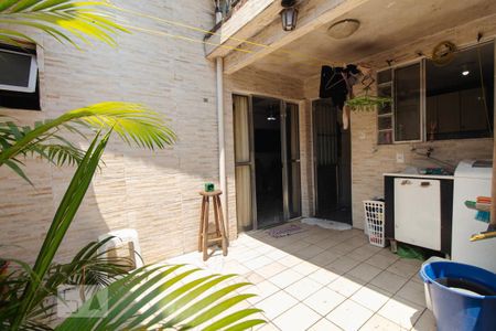 Casa à venda com 114m², 3 quartos e 2 vagasÁrea de serviço e quintal