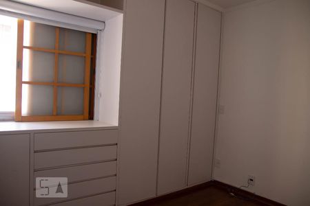 quarto de apartamento para alugar com 4 quartos, 153m² em Jardim Flamboyant, Campinas
